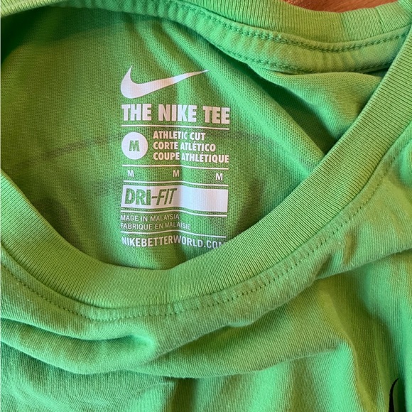 SOLD-⭐️ NIKE Dri-Fit Athletic Tee - Picture 3 of 3